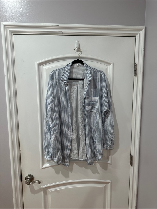 Eden & Olivia Other - Eden & Olivia women’s Light Blue Striped Button-Up Shirt Jacket ⚽️